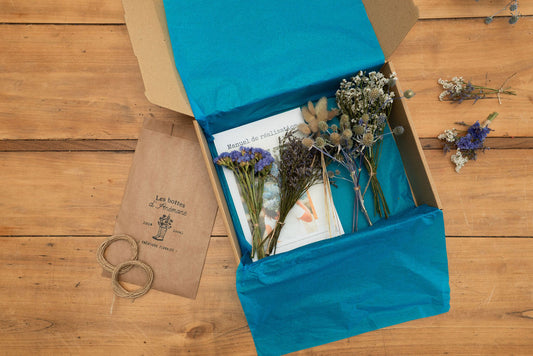 Kit DIY - Guirlande murale en fleurs séchées - Bleu