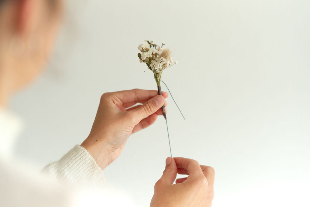 Kit à réaliser DIY - 10 Pics à chignon en fleurs séchées - Blanc