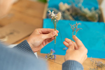 Kit à réaliser DIY - 10 Pics à chignon en fleurs séchées - Bleu