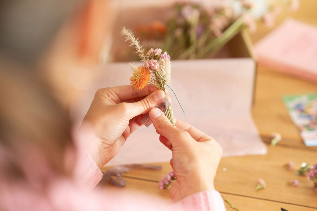 Kit à réaliser DIY - 10 Pics à chignon en fleurs séchées - Pastel